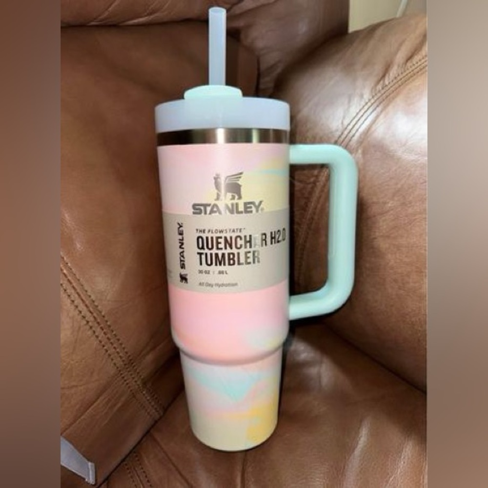 New 30oz Stanley